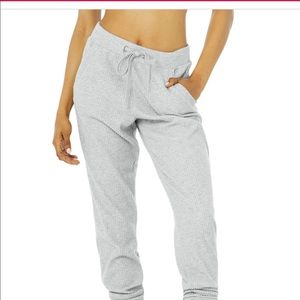 Alo muse sweatpants
